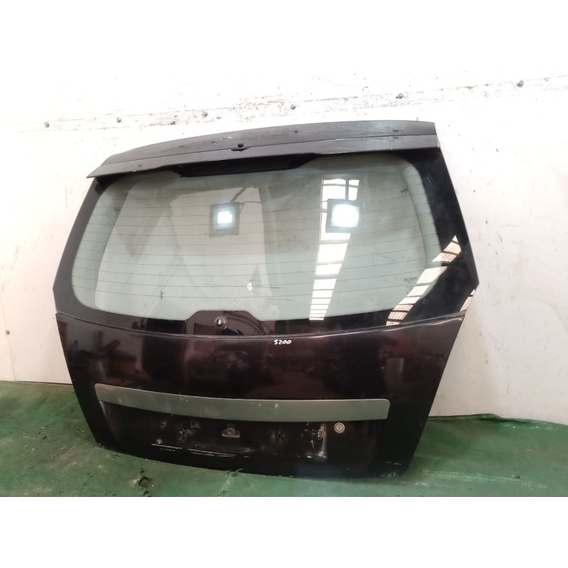 Recambio de porton trasero para kia sportage re referencia OEM IAM   