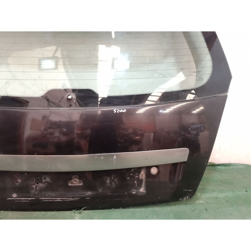 Recambio de porton trasero para kia sportage re referencia OEM IAM   