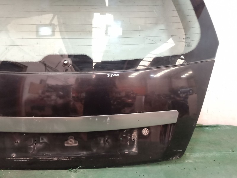 Recambio de porton trasero para kia sportage re referencia OEM IAM   