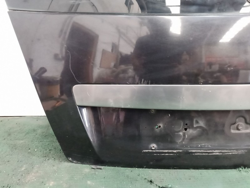 Recambio de porton trasero para kia sportage re referencia OEM IAM   