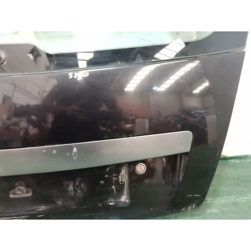 Recambio de porton trasero para kia sportage re referencia OEM IAM   