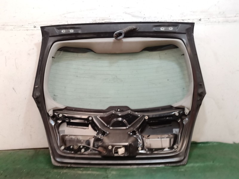 Recambio de porton trasero para kia sportage re referencia OEM IAM   