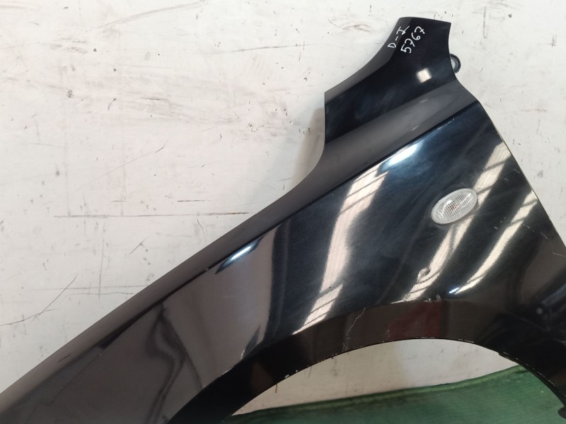 Recambio de aleta delantera izquierda para mazda 3 (bl) 1.6 mzr (bl14) referencia OEM IAM   