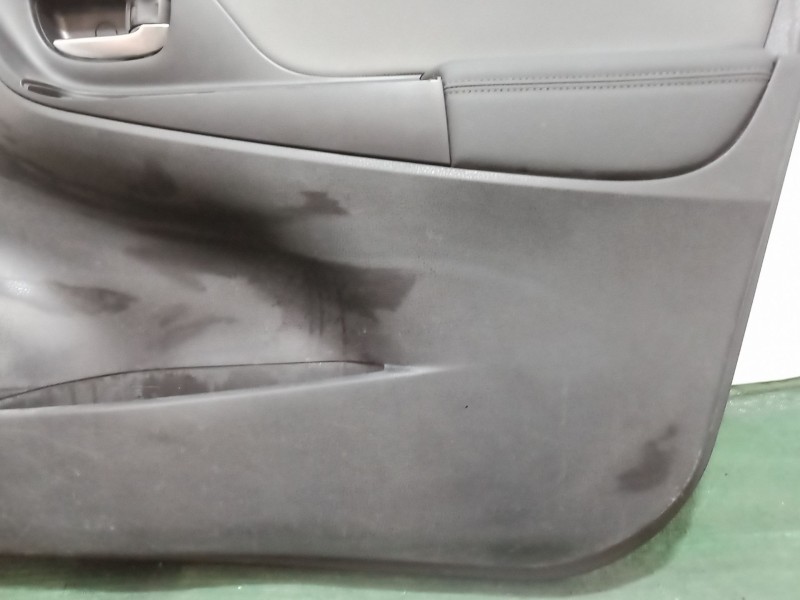 Recambio de guarnecido puerta delantera derecha para toyota yaris (_p13_) 1.5 hybrid (nhp130_) referencia OEM IAM   