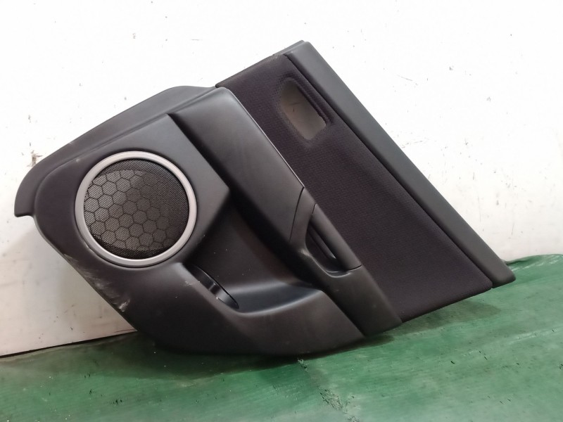 Recambio de guarnecido puerta trasera derecha para mazda 3 (bl) 1.6 mzr (bl14) referencia OEM IAM   