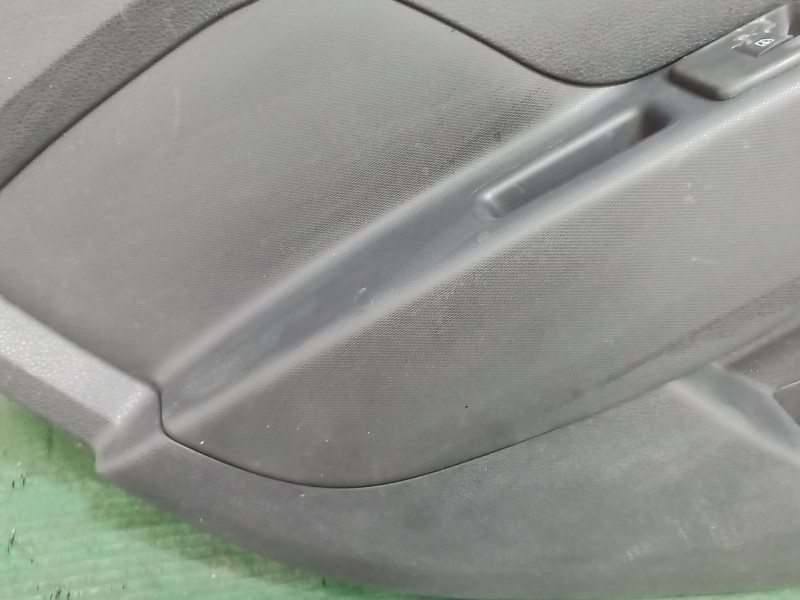 Recambio de guarnecido puerta trasera izquierda para dacia sandero ii tce 90 (b8m1, b8ma) referencia OEM IAM   