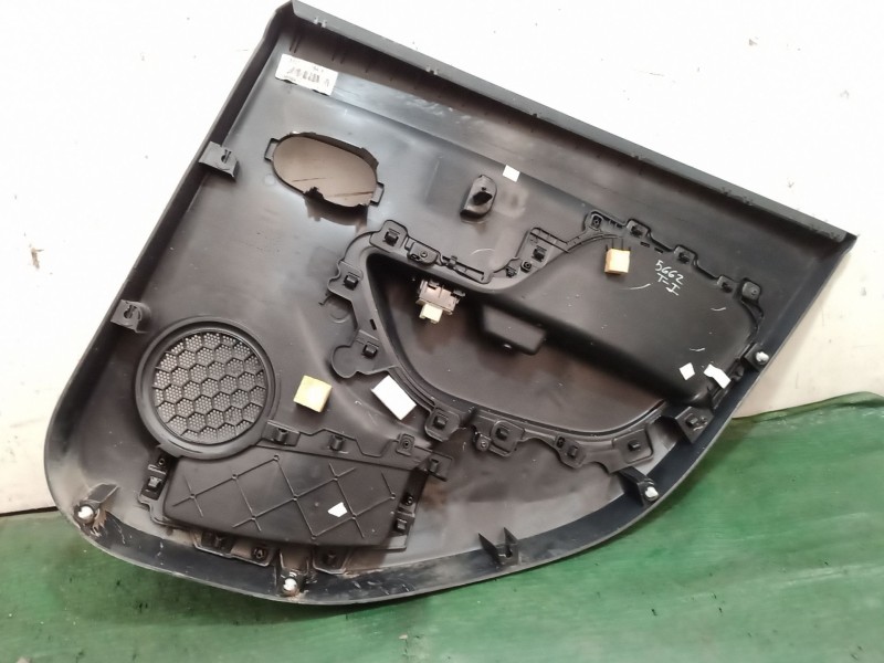 Recambio de guarnecido puerta trasera izquierda para dacia sandero ii tce 90 (b8m1, b8ma) referencia OEM IAM   