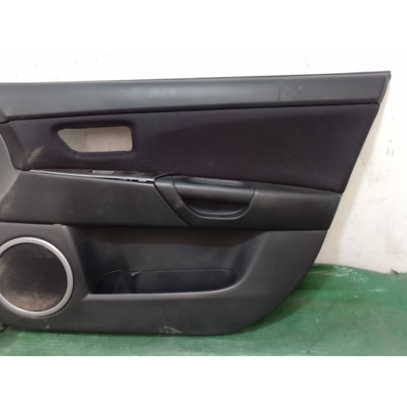 Recambio de guarnecido puerta delantera derecha para mazda 3 (bl) 1.6 mzr (bl14) referencia OEM IAM   