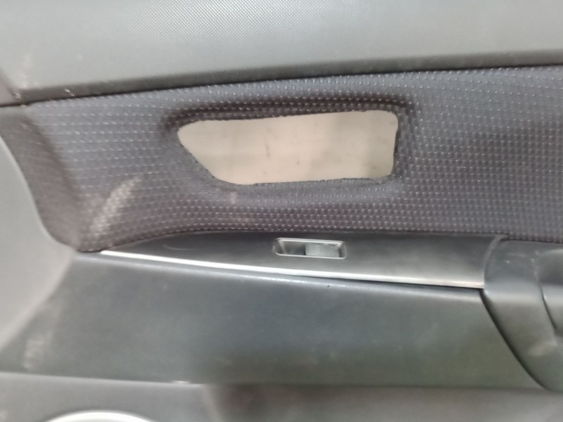 Recambio de guarnecido puerta delantera derecha para mazda 3 (bl) 1.6 mzr (bl14) referencia OEM IAM   