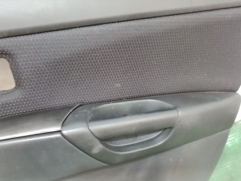 Recambio de guarnecido puerta delantera derecha para mazda 3 (bl) 1.6 mzr (bl14) referencia OEM IAM   