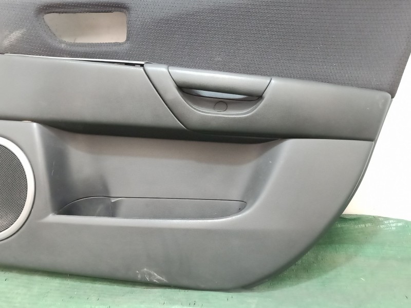 Recambio de guarnecido puerta delantera derecha para mazda 3 (bl) 1.6 mzr (bl14) referencia OEM IAM   