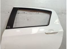 Recambio de puerta trasera izquierda para toyota yaris (_p13_) 1.5 hybrid (nhp130_) referencia OEM IAM    2