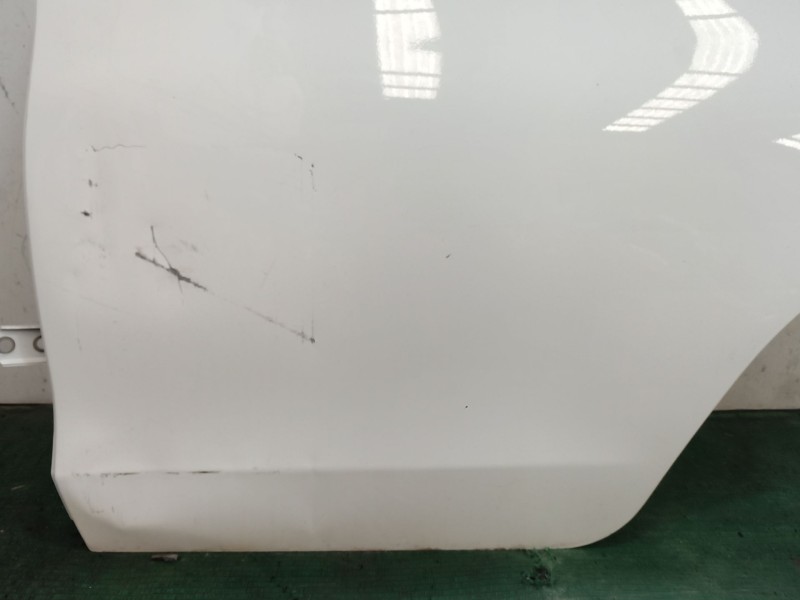 Recambio de puerta trasera izquierda para toyota yaris (_p13_) 1.5 hybrid (nhp130_) referencia OEM IAM   