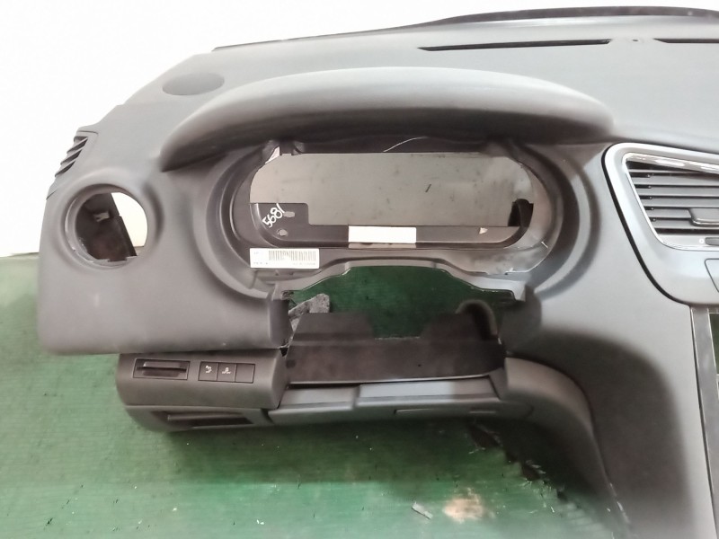 Recambio de salpicadero para peugeot 5008 (0u_, 0e_) 1.6 hdi referencia OEM IAM   