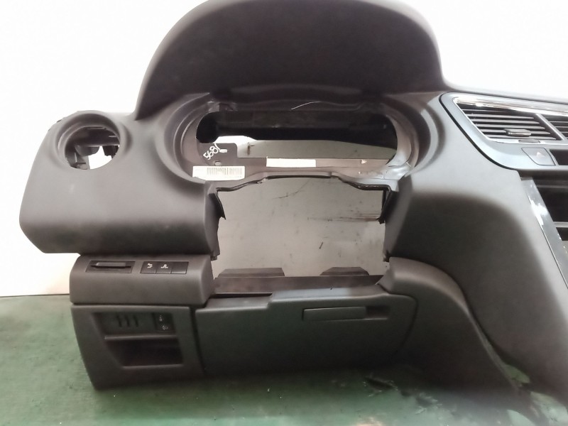 Recambio de salpicadero para peugeot 5008 (0u_, 0e_) 1.6 hdi referencia OEM IAM   