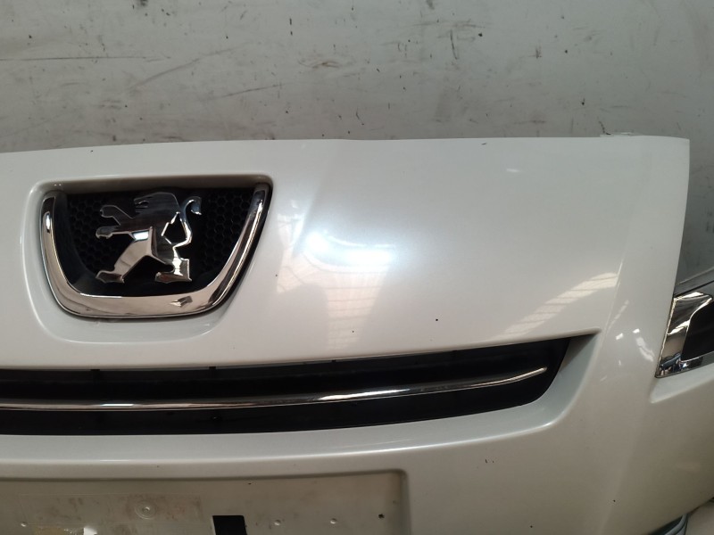 Recambio de paragolpes delantero para peugeot 5008 (0u_, 0e_) 1.6 hdi referencia OEM IAM   