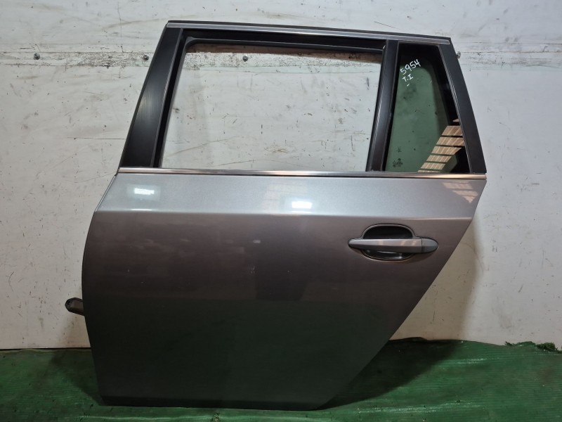 Recambio de puerta trasera izquierda para bmw 5 touring (e61) 520 d referencia OEM IAM   