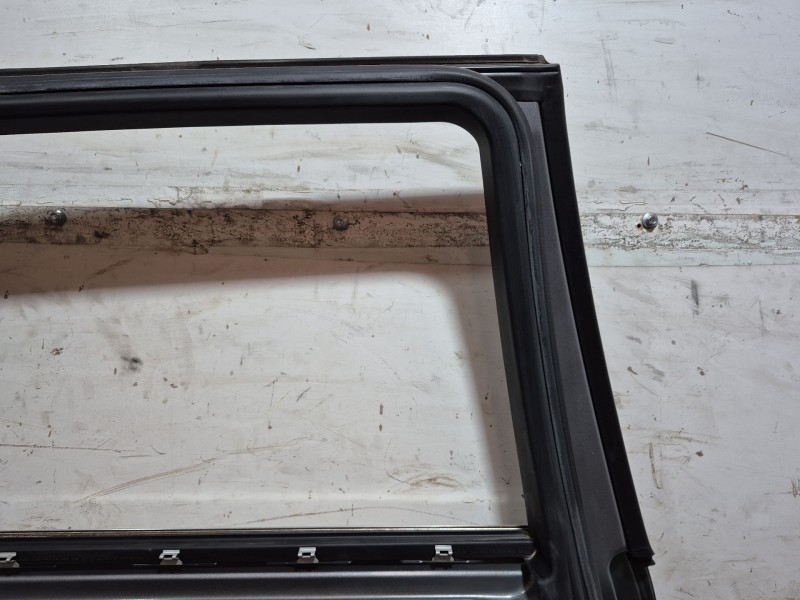 Recambio de puerta trasera izquierda para bmw 5 touring (e61) 520 d referencia OEM IAM   