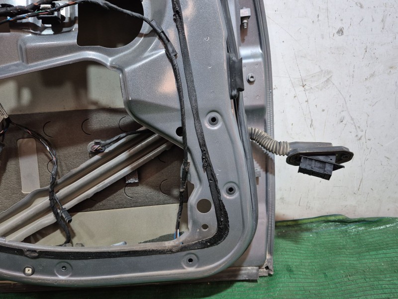 Recambio de puerta trasera izquierda para bmw 5 touring (e61) 520 d referencia OEM IAM   