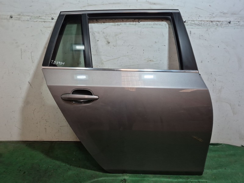 Recambio de puerta trasera derecha para bmw 5 touring (e61) 520 d referencia OEM IAM   