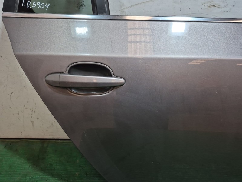 Recambio de puerta trasera derecha para bmw 5 touring (e61) 520 d referencia OEM IAM   