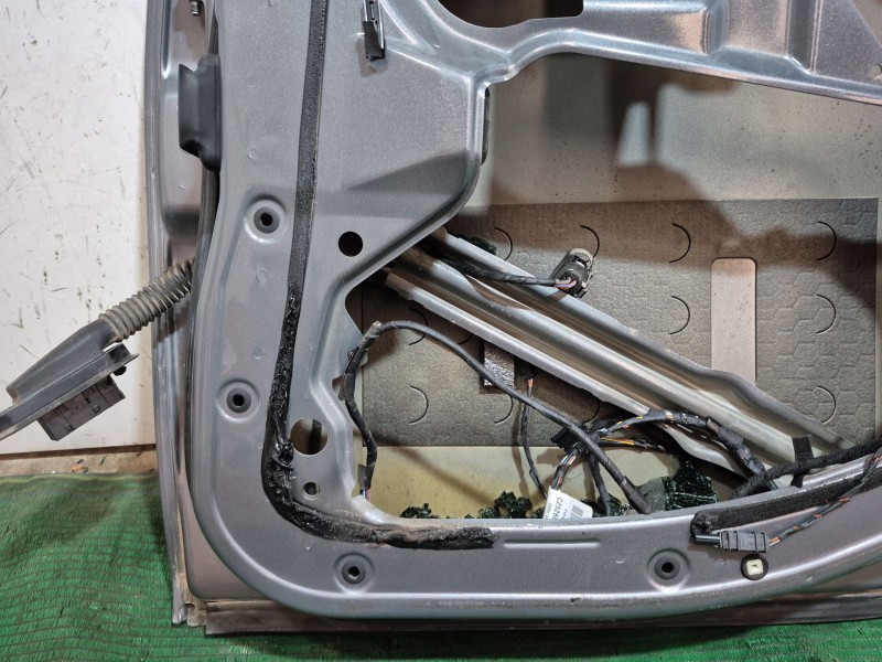 Recambio de puerta trasera derecha para bmw 5 touring (e61) 520 d referencia OEM IAM   