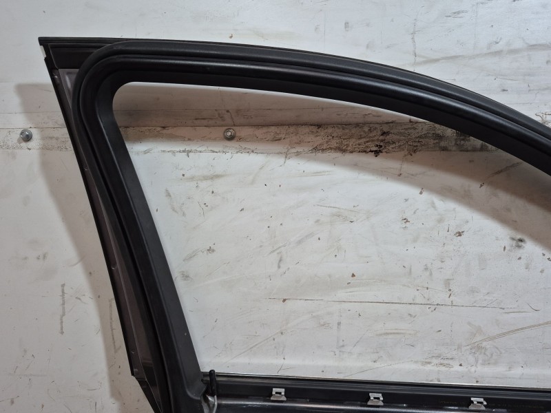 Recambio de puerta delantera izquierda para bmw 5 touring (e61) 520 d referencia OEM IAM   