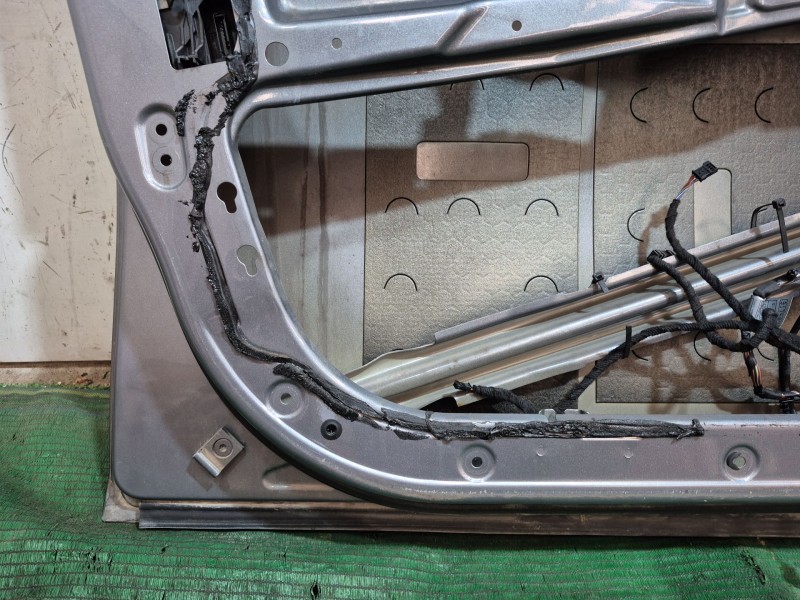 Recambio de puerta delantera izquierda para bmw 5 touring (e61) 520 d referencia OEM IAM   