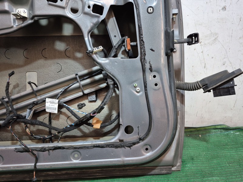 Recambio de puerta delantera izquierda para bmw 5 touring (e61) 520 d referencia OEM IAM   