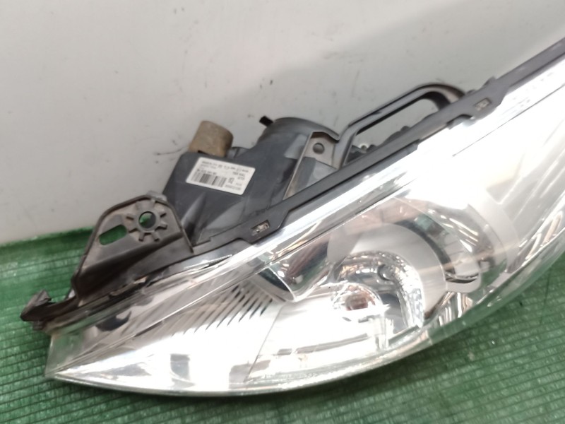 Recambio de faro izquierdo para peugeot 5008 (0u_, 0e_) 1.6 hdi referencia OEM IAM   