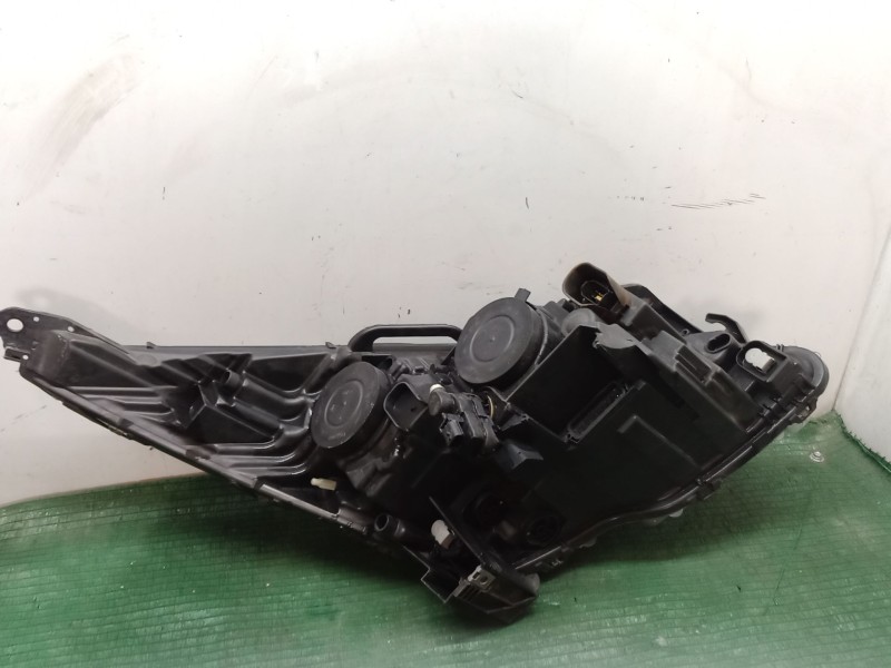 Recambio de faro izquierdo para peugeot 5008 (0u_, 0e_) 1.6 hdi referencia OEM IAM   