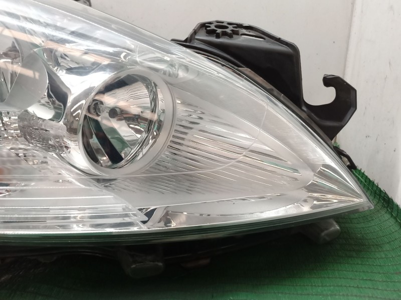 Recambio de faro derecho para peugeot 5008 (0u_, 0e_) 1.6 hdi referencia OEM IAM 9682519080 9682519080 9682519080