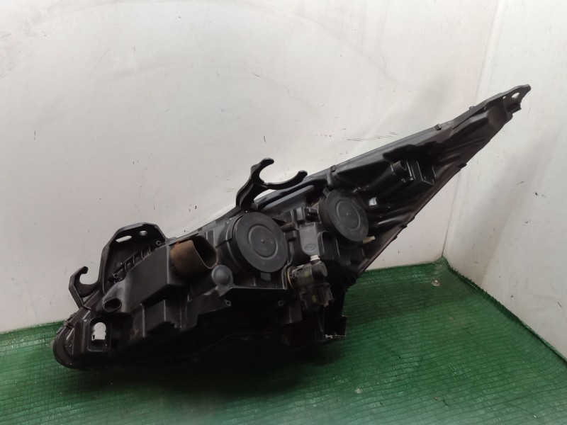 Recambio de faro derecho para peugeot 5008 (0u_, 0e_) 1.6 hdi referencia OEM IAM 9682519080 9682519080 9682519080