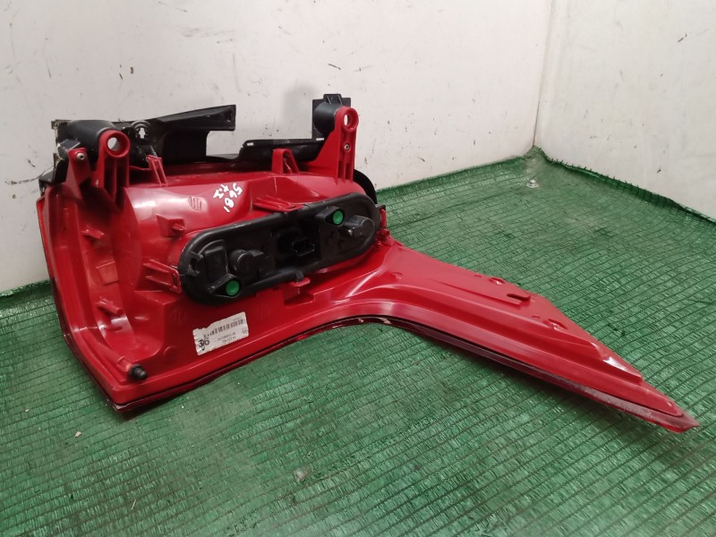 Recambio de piloto trasero izquierdo para peugeot 5008 (0u_, 0e_) 1.6 hdi referencia OEM IAM   