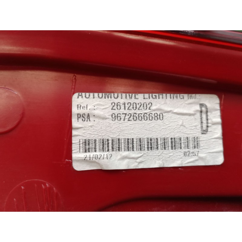 Recambio de piloto trasero derecho para peugeot 5008 (0u_, 0e_) 1.6 hdi referencia OEM IAM   