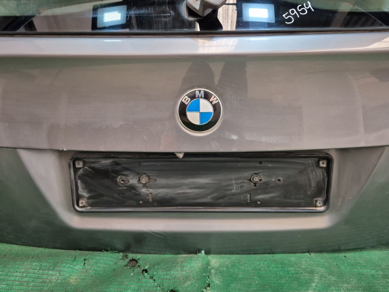 Recambio de porton trasero para bmw 5 touring (e61) 520 d referencia OEM IAM   