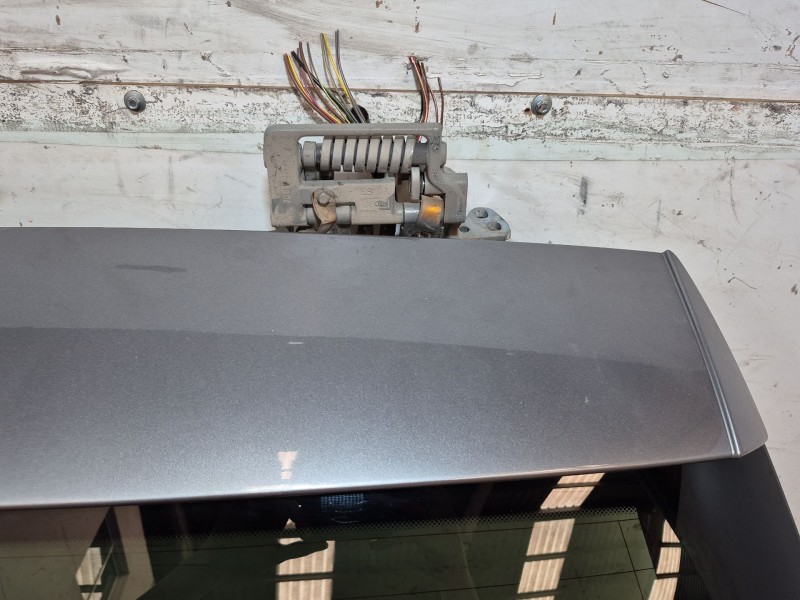 Recambio de porton trasero para bmw 5 touring (e61) 520 d referencia OEM IAM   