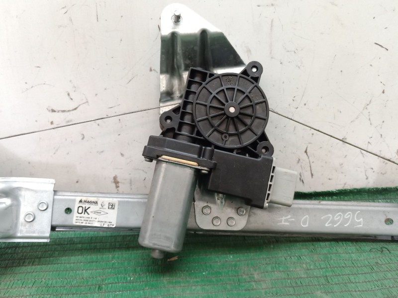 Recambio de elevalunas delantero izquierdo para dacia sandero ii tce 90 (b8m1, b8ma) referencia OEM IAM   