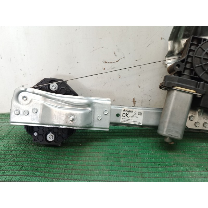 Recambio de elevalunas delantero izquierdo para dacia sandero ii tce 90 (b8m1, b8ma) referencia OEM IAM   