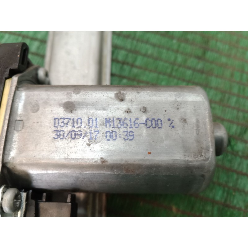 Recambio de elevalunas trasero derecho para dacia sandero ii tce 90 (b8m1, b8ma) referencia OEM IAM   