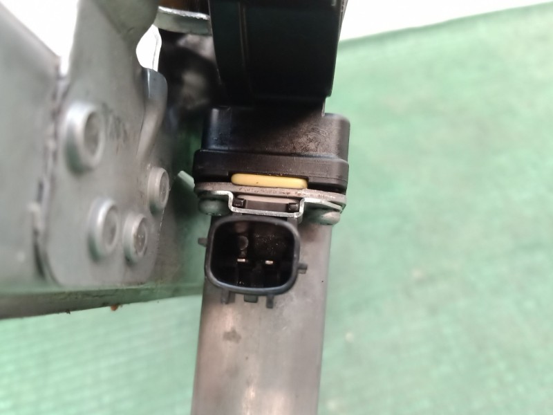 Recambio de elevalunas trasero derecho para dacia sandero ii tce 90 (b8m1, b8ma) referencia OEM IAM M13616000 M13616000 M1361600