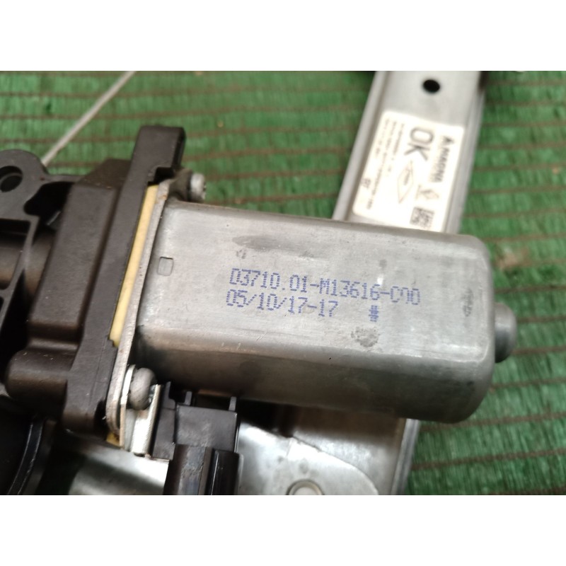 Recambio de elevalunas delantero derecho para dacia sandero ii tce 90 (b8m1, b8ma) referencia OEM IAM   