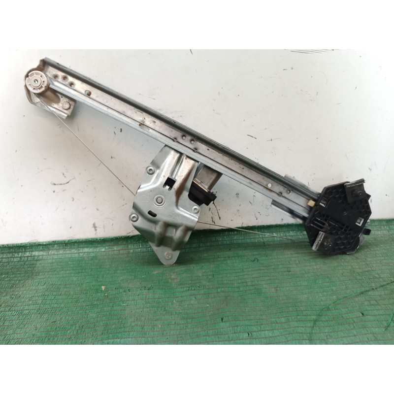 Recambio de elevalunas delantero derecho para dacia sandero ii tce 90 (b8m1, b8ma) referencia OEM IAM   