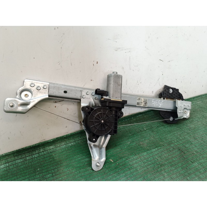 Recambio de elevalunas trasero izquierdo para dacia sandero ii tce 90 (b8m1, b8ma) referencia OEM IAM   