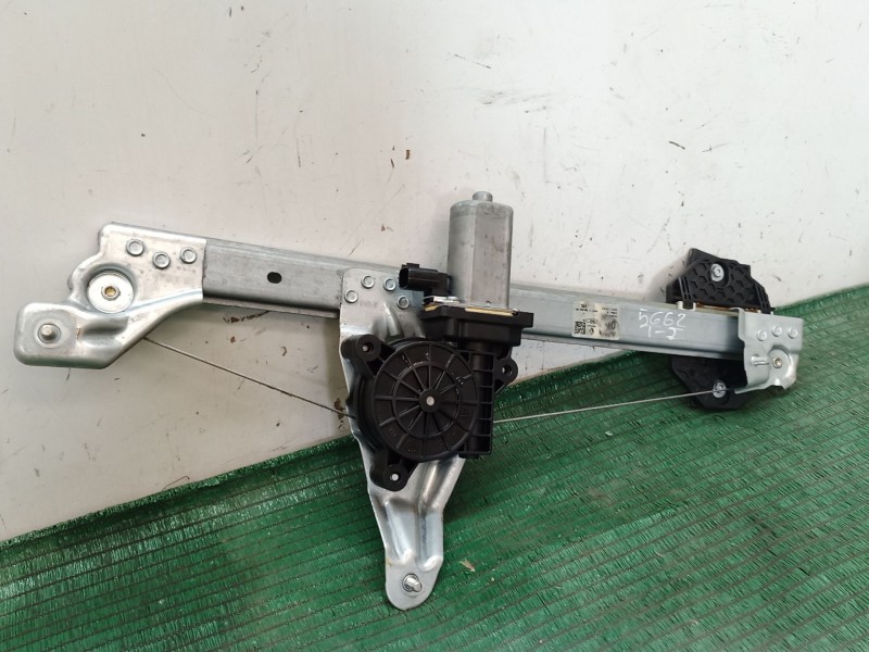 Recambio de elevalunas trasero izquierdo para dacia sandero ii tce 90 (b8m1, b8ma) referencia OEM IAM   