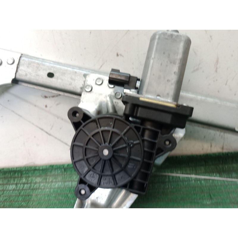 Recambio de elevalunas trasero izquierdo para dacia sandero ii tce 90 (b8m1, b8ma) referencia OEM IAM   