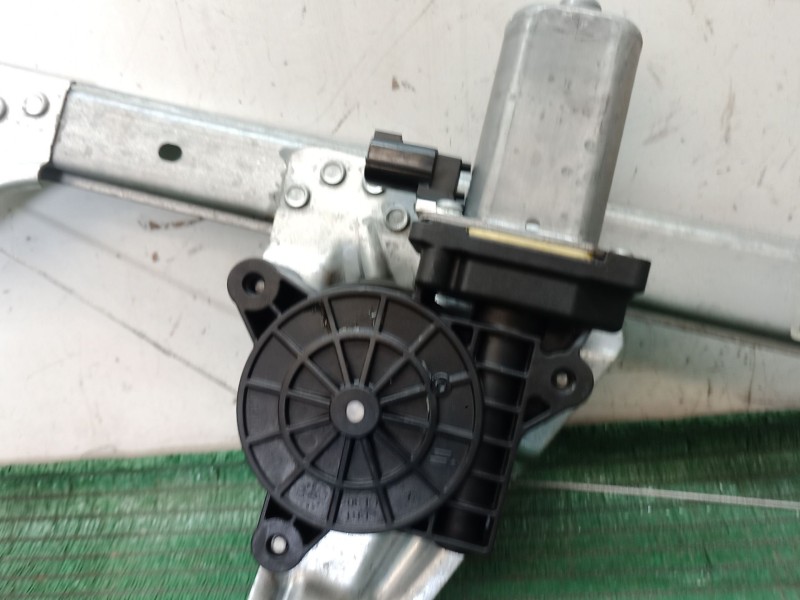 Recambio de elevalunas trasero izquierdo para dacia sandero ii tce 90 (b8m1, b8ma) referencia OEM IAM   