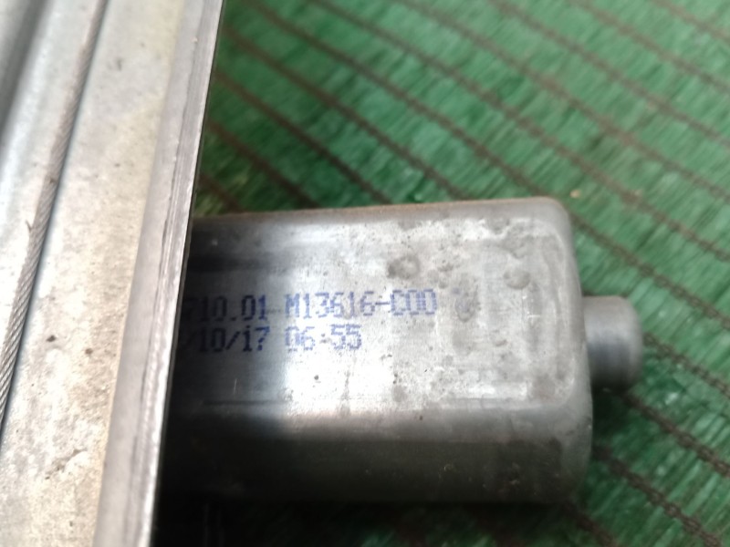 Recambio de elevalunas trasero izquierdo para dacia sandero ii tce 90 (b8m1, b8ma) referencia OEM IAM   