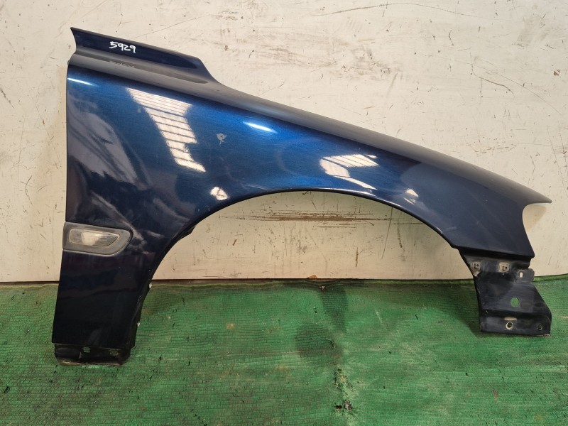 Recambio de aleta delantera derecha para volvo v70 ii (285) 2.4 t referencia OEM IAM   