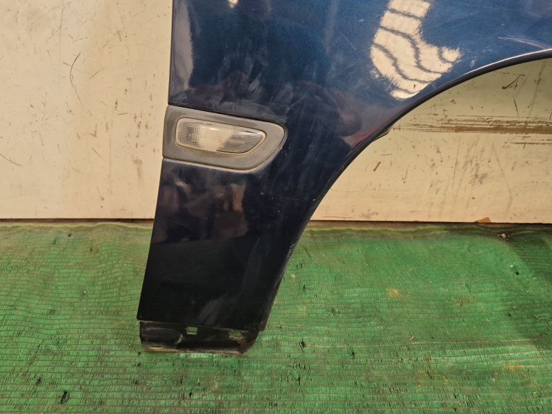 Recambio de aleta delantera derecha para volvo v70 ii (285) 2.4 t referencia OEM IAM   